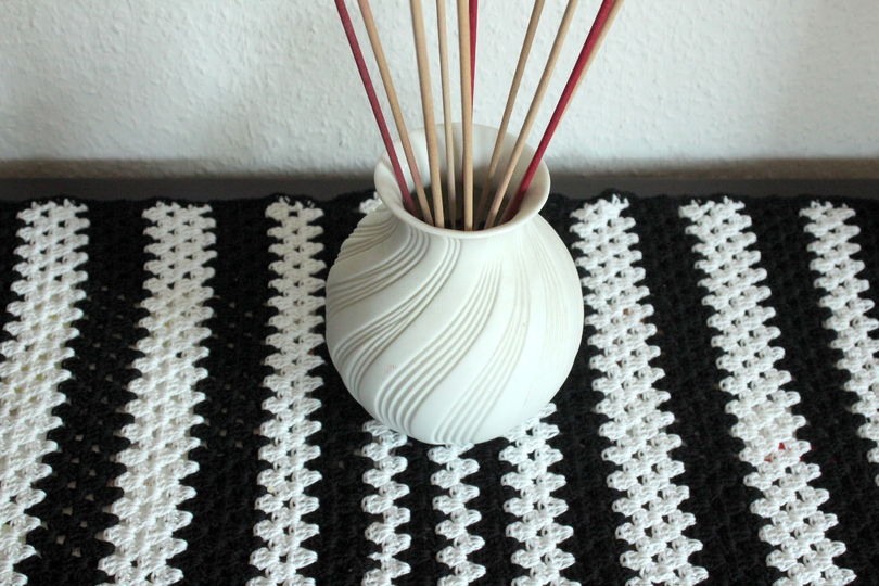Tischläufer "Stripes" Häkelanleitung Tischdecke