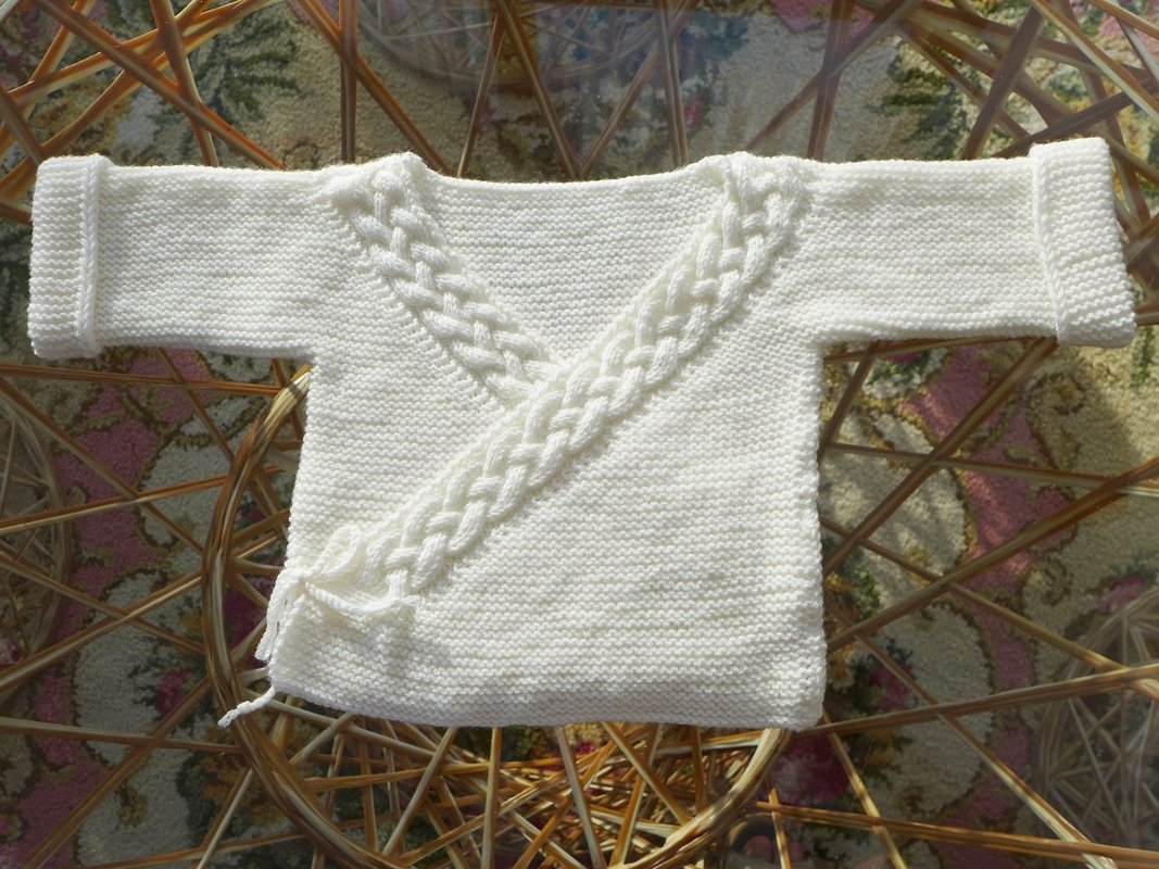 Strickanleitung Wickeljäckchen und Mütze für Babys - 0 bis 6 Monate Gr. 50/56 bis 62/68 - Bild 3