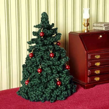 Häkelanleitung kleine Tanne / Weihnachtsbaum häkeln