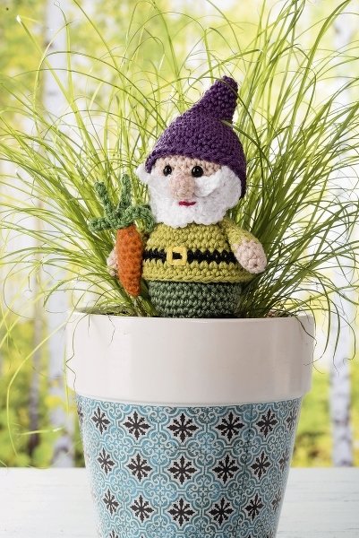 Gehäkelte Gartenzwerge