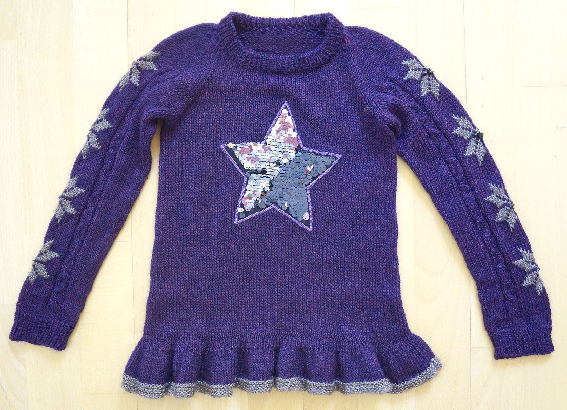 Sternenpullover mit Wendepailletten Gr. 98 - 110 - Bild 2