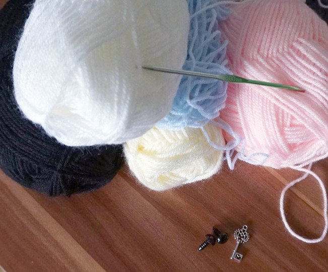 Crochet Pattern for the little Alice!
