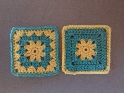 Granny Square mit Blume Häkelanleitung-zwei Muster