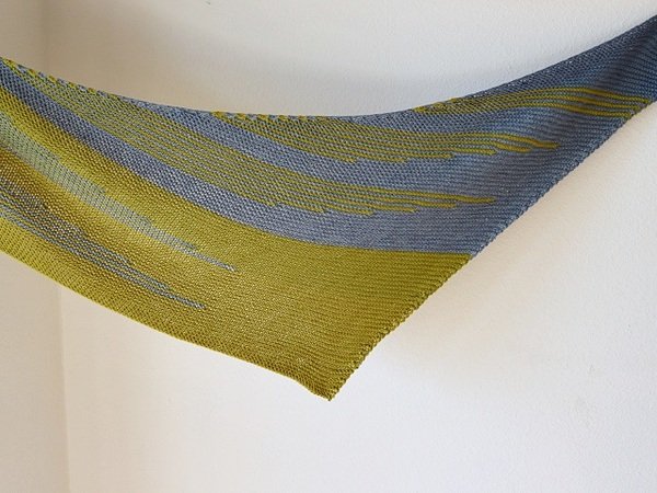 Knitting pattern shawl "Different Stripes"