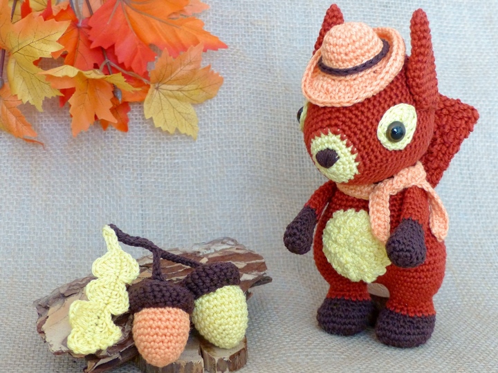 Louis, das listige Eichhörnchen – Amigurumi Häkelanleitung