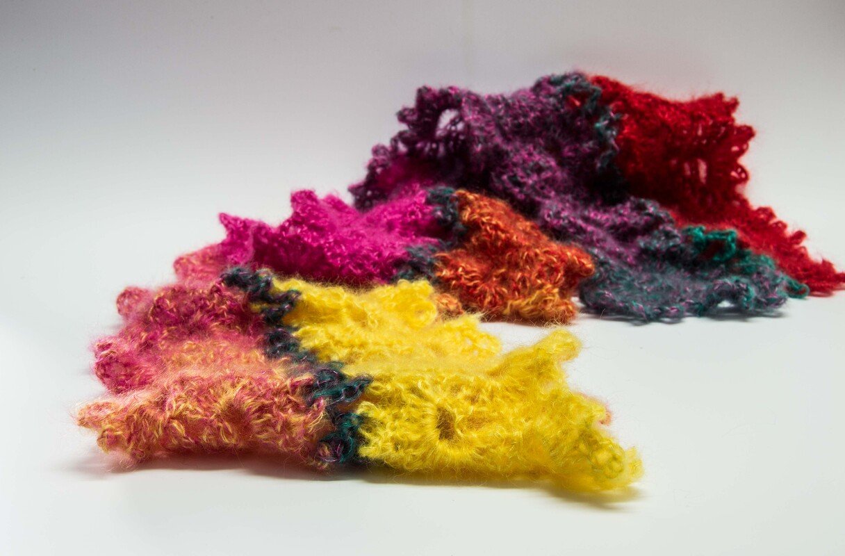 Spitzen-Schal aus Kid-Mohair mit Seide