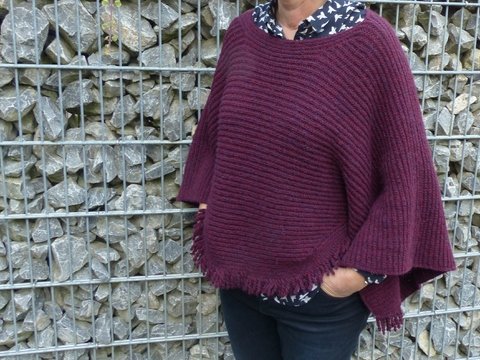 Strickanleitung, Poncho mit Fransen