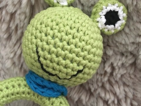 Häkelanleitung Froschrassel