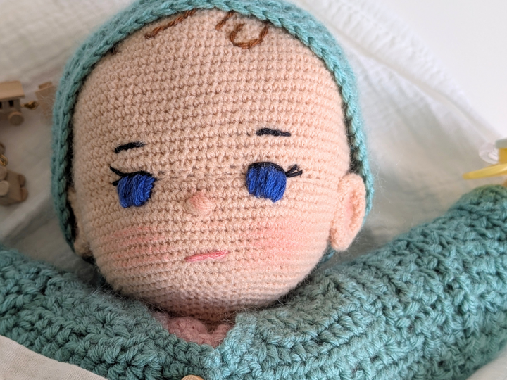 Crochet pattern baby doll Georgia - 13.7 inch tall doll with outfit