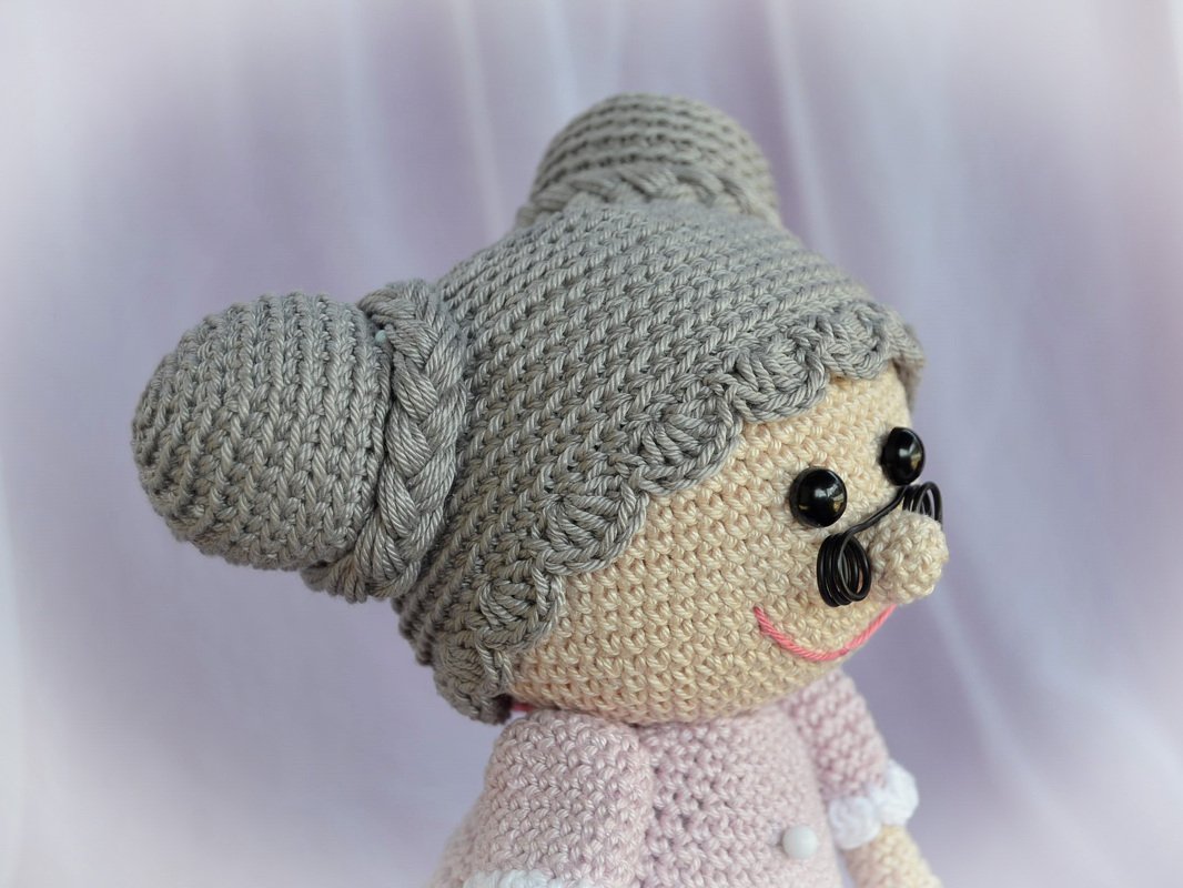 Oma Rosl Dekofigur für Großeltern zu Geburtstag Muttertag Hochzeitstag