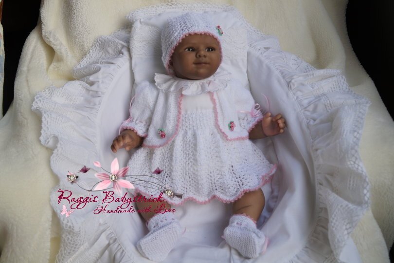 Strickanleitung für Baby's u. Reborns Modell Malli Gr. 50 - 56 4-teilig