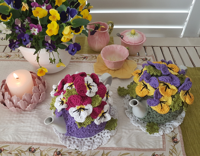 Pansy Garden Tea Cosy
