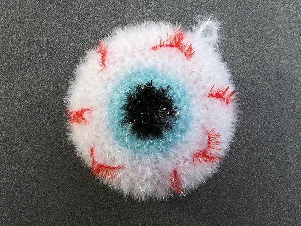 Halloween eye sponge - crochet pattern