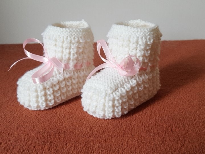 Strickanleitung Babyschuhe, Taufschuhe, Schuppenmuster   #225