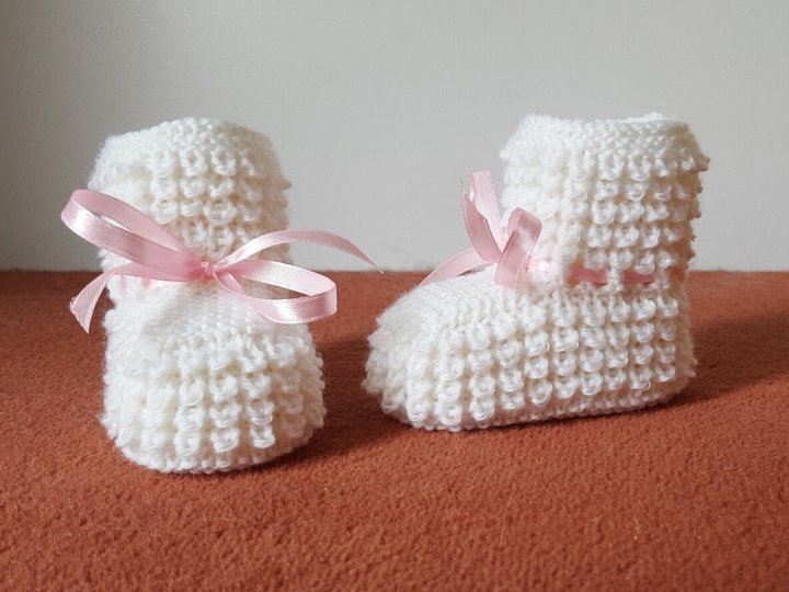 Strickanleitung Babyschuhe, Taufschuhe, Schuppenmuster   #225