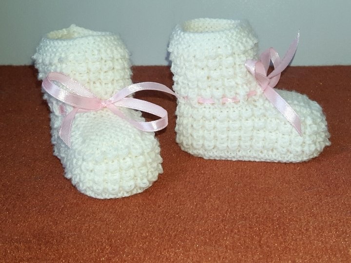 Strickanleitung Babyschuhe, Taufschuhe, Schuppenmuster   #225