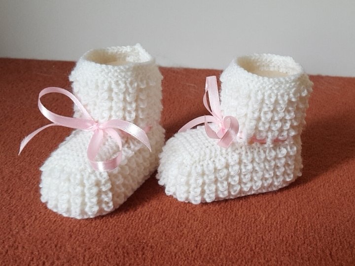 Strickanleitung Babyschuhe, Taufschuhe, Schuppenmuster   #225