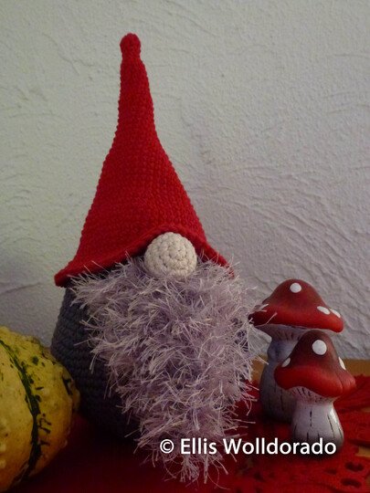 Kugel-Gnom Karl, Amigurumi, Häkelanleitung