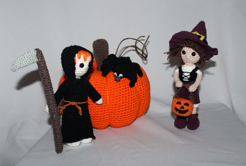 Halloween Set Junge als Tod verkleidet, Mädchen als Hexe, Kürbis und Spinne Häkelanleitung deutsch