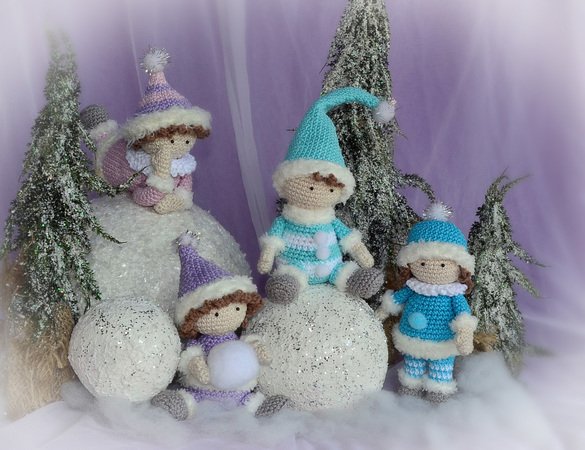 Winter Deko Hakeln Puppen Und Schneekugeln