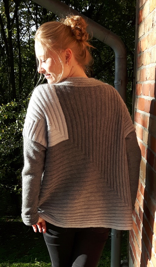 Damenstrickjacke Thekla Gr.40/42