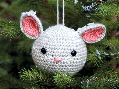 Weihnachtsbaumkugel Maus Schritt-für Schritt Häkelanleitung schnell und einfach