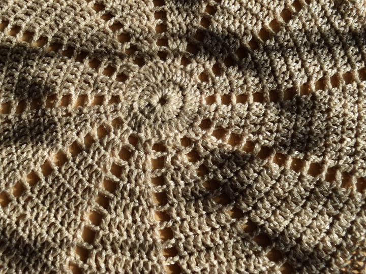 Sonnenstrahlendecke häkeln