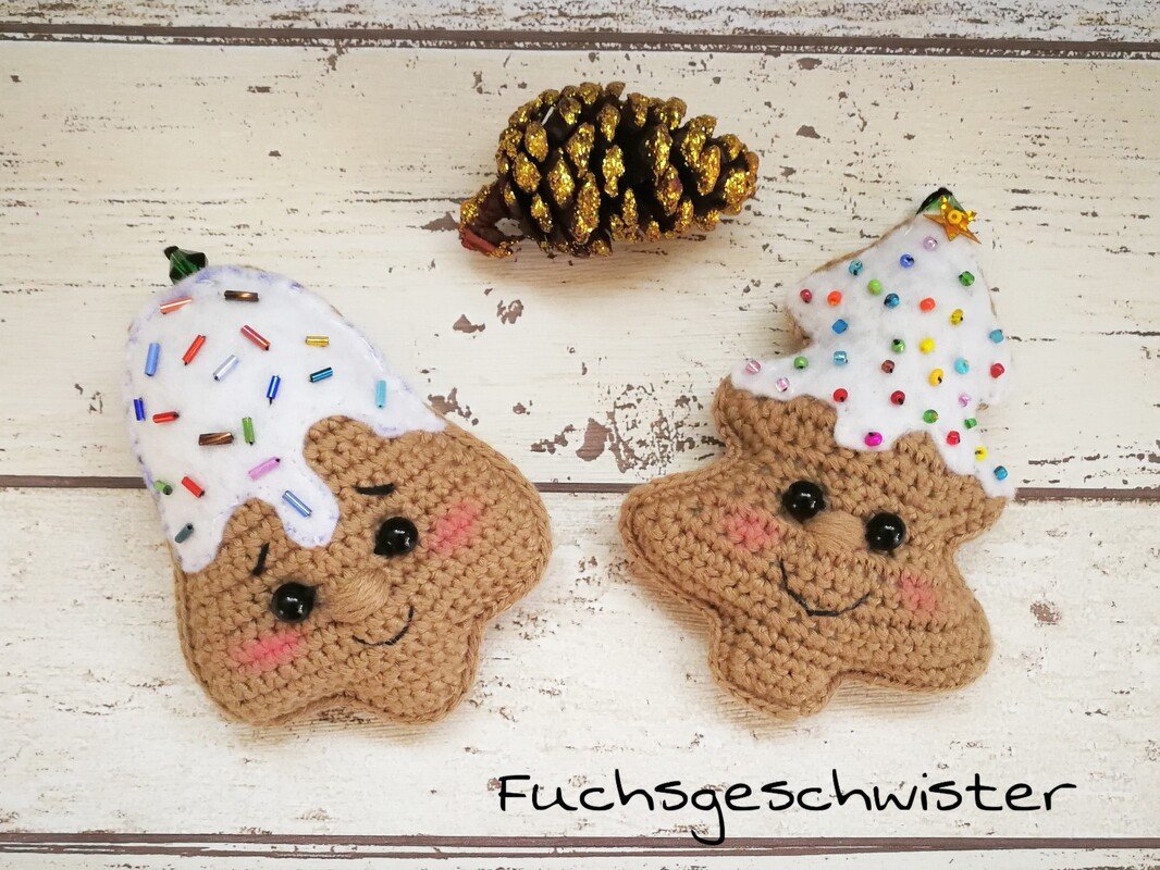 Tannenbäumchen und Glöckchen als Anhänger häkeln