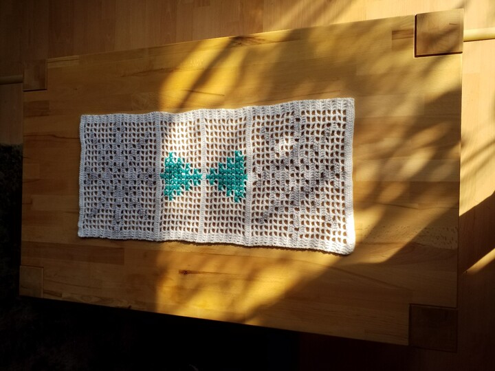 Tischläufer Schneeflocke + Tanne