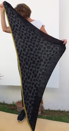 Strickanleitung, Dreieckstuch mit Fellmuster