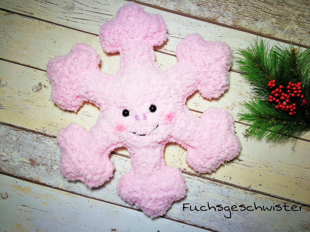 Schneeflöckchen häkeln als Dekoration oder Kissen - Bild 2