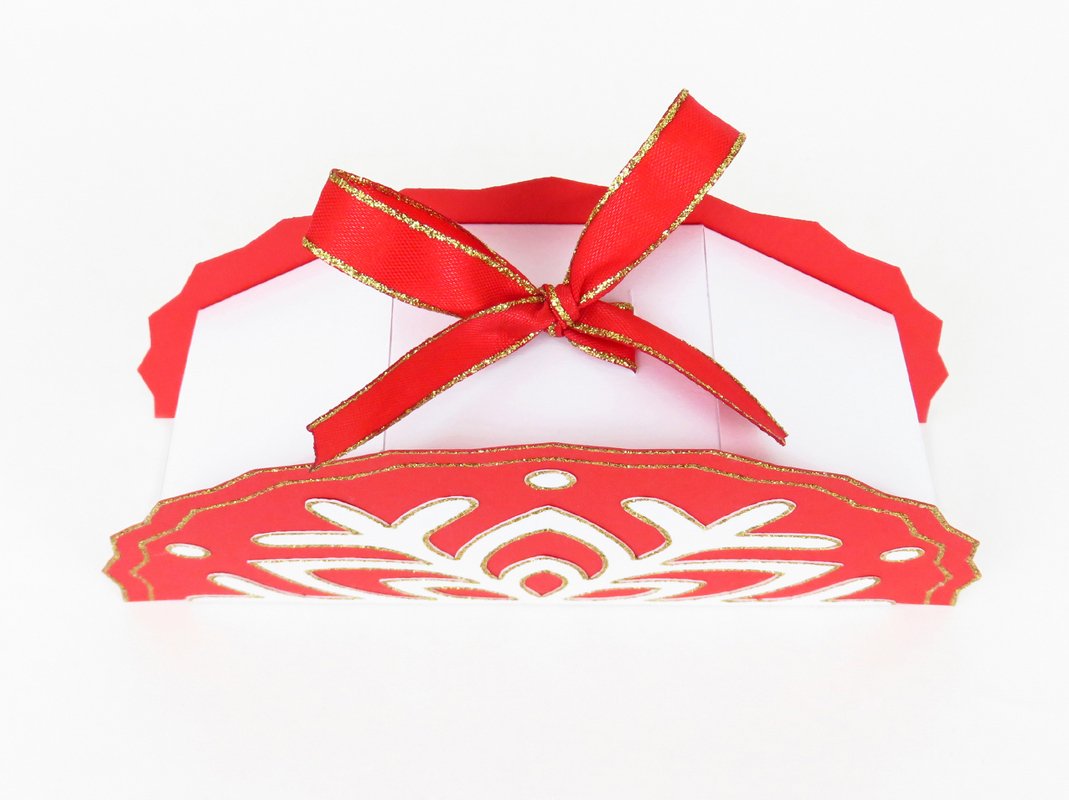 Weihnachtliche Verpackung mit Schneeflocken – Bastelvorlagen und Anleitung - Bild 7