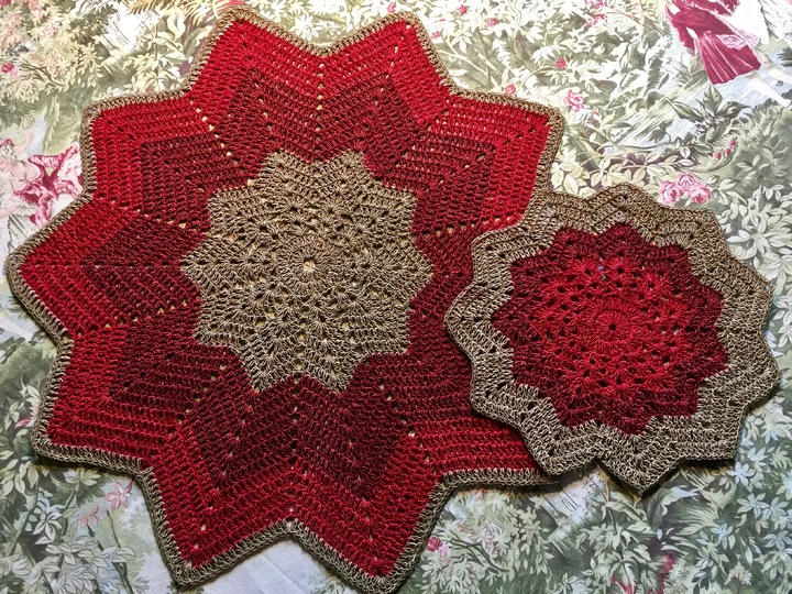 Helmi’s festive star-doily