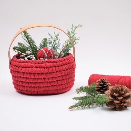 Ribbon Christmas Basket with leather handle
