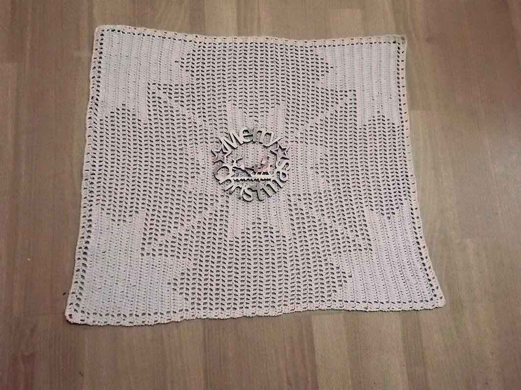 Tischdecke / Mitteldecke mit Sternmuster häkeln