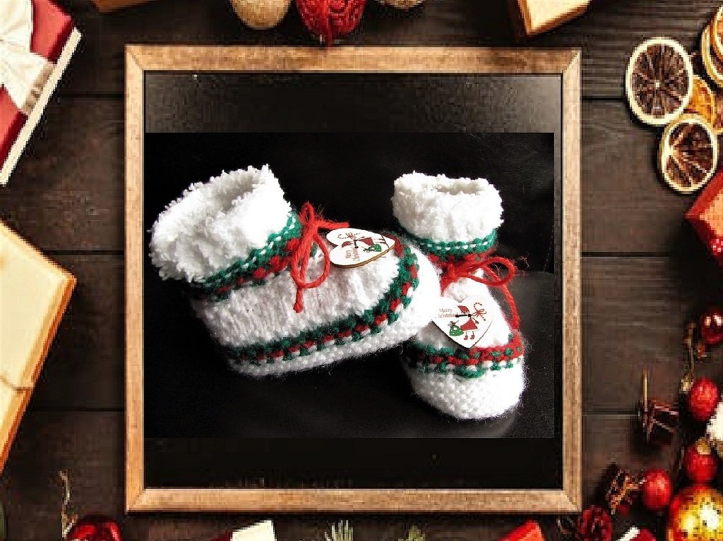 Strickanleitung _                       Babyschuhe Weihnachtszeit 2