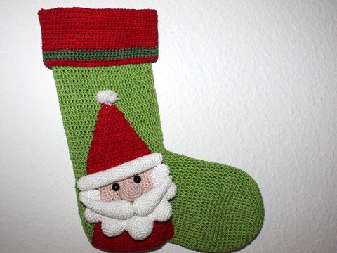 Weihnachtssocke mit Weihnachtsmann häkeln – Nikolausstiefel, DE & EN