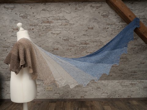 Strickanleitung Tuch "Drachenschwinge"