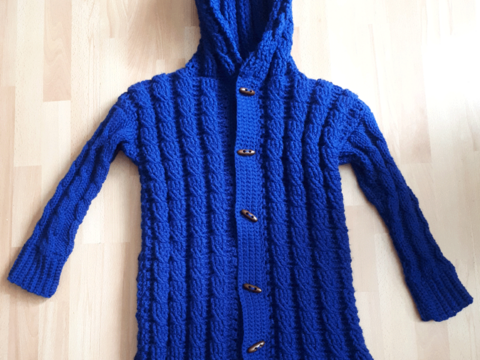 Damenjacke (gehäkelt und gestrickt)