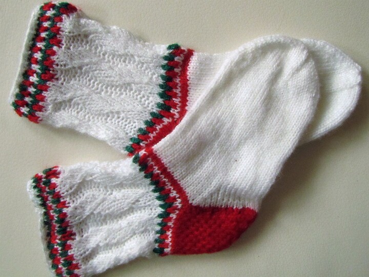 Strickanleitung _                       Socken Weihnachtszeit 3