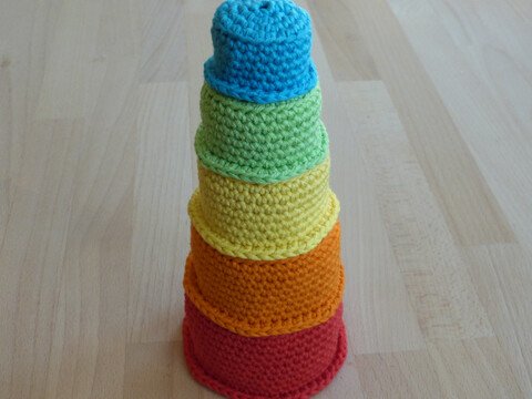 Crochet pattern stacking cups