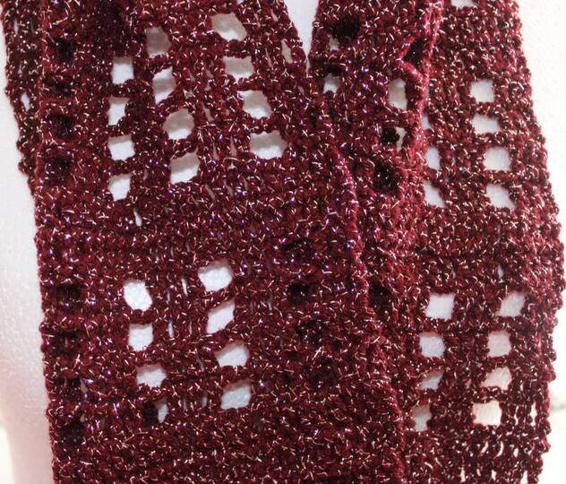 Wunderschöner Schal Löchikus