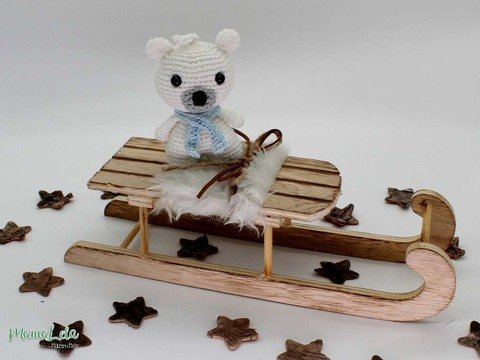 Weihnachtlicher Anhänger EISBÄR - Häkelanleitung