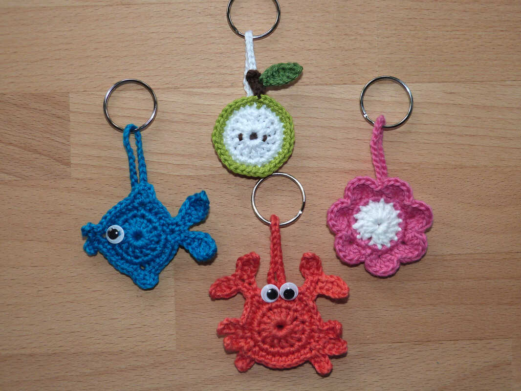 Häkelanleitung Schlüsselanhänger mit Chip-Täschchen