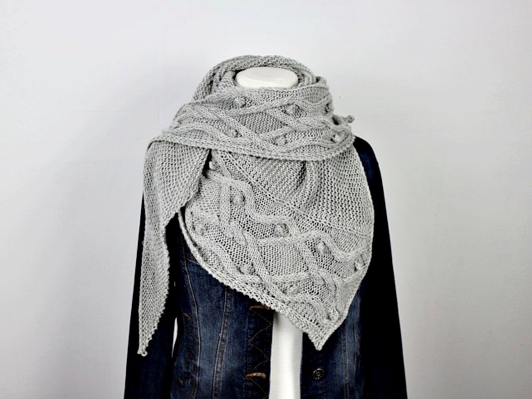 Knitting pattern shawl "Cables over Cables" - Image 10