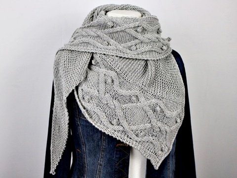 Strickanleitung Dreieckstuch mit Zopfmuster Cables over Cables