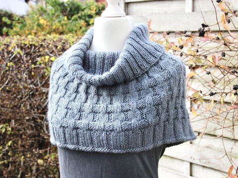 Capelet “Malin”, S – XXL, knitting pattern also for beginners