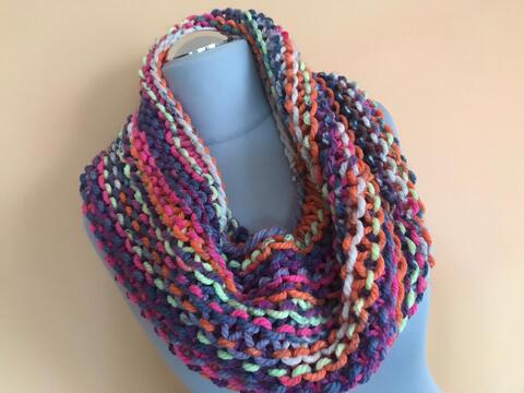 Strickanleitung Loop mit großen Maschen schnell gestrickt