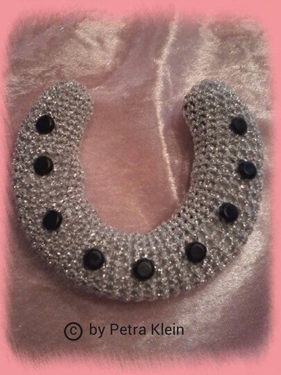 Häkelanleitung Amigurumi / Der verzauberte Pilz und seine Glücksbringer