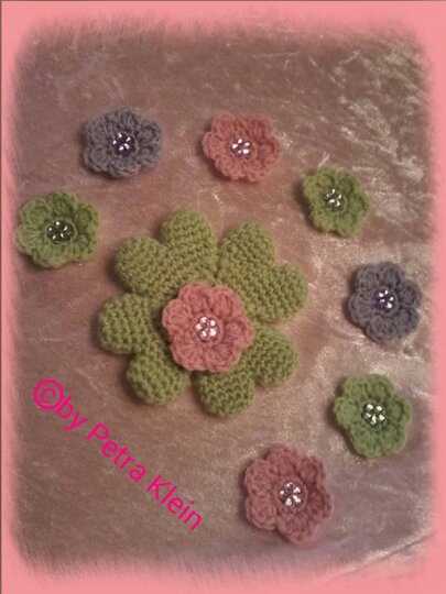 Häkelanleitung Amigurumi / Der verzauberte Pilz und seine Glücksbringer